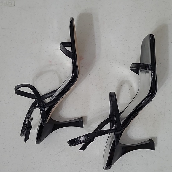 Marc Fisher PADRE Black Croc Embossed Strappy Heeled Sandals size 7.5 - Picture 4 of 10